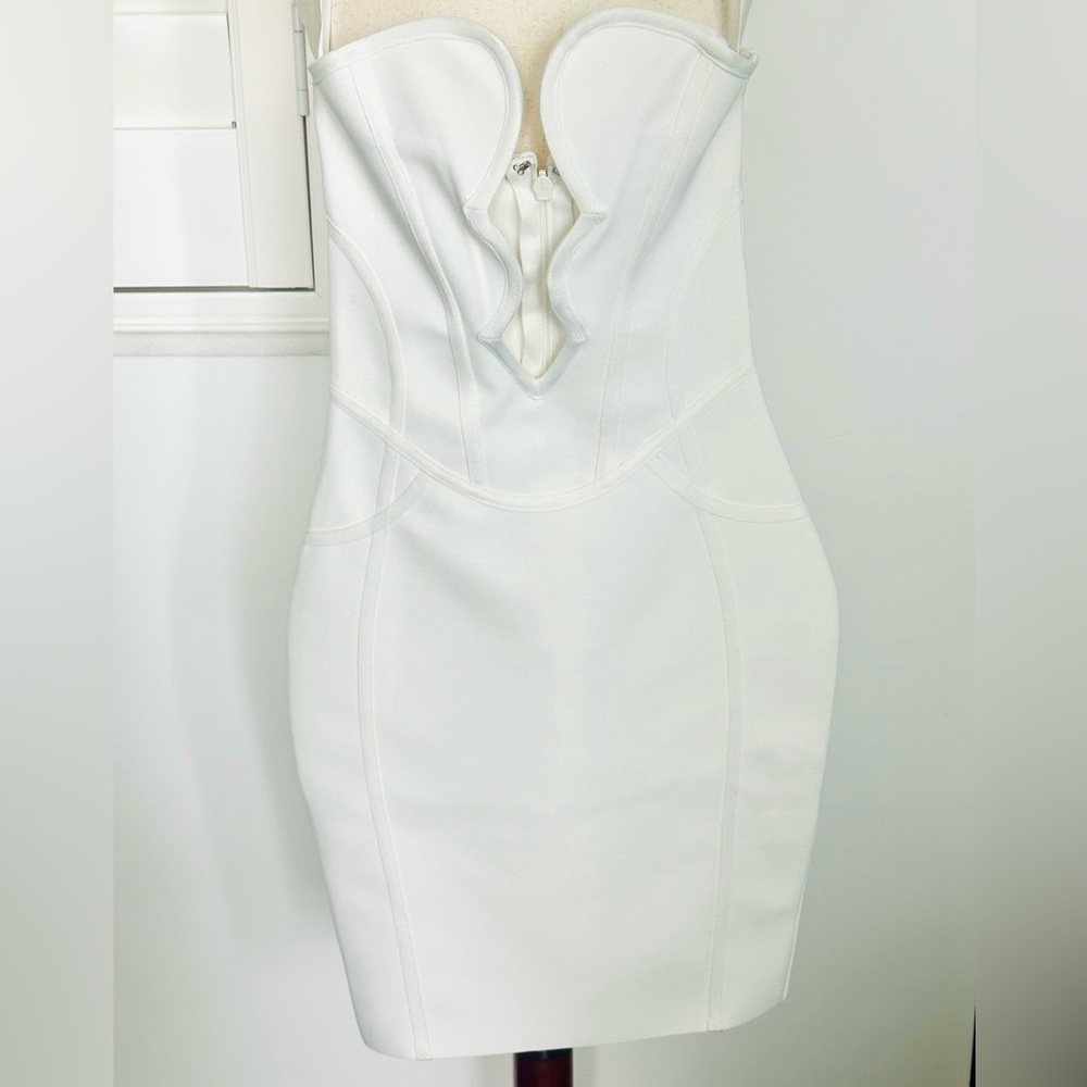 Fashion Nova Elegant White Strapless Dress